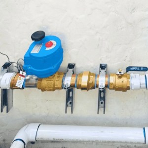 FloLogic vs. Leak Defense: Stop Leaks Before They Start